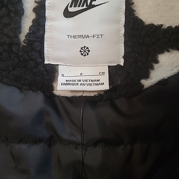 Nike Therma-FIT Sportswear Women's Small Black White High-Pile Jacket FV8025-010 - Picture 4 of 6